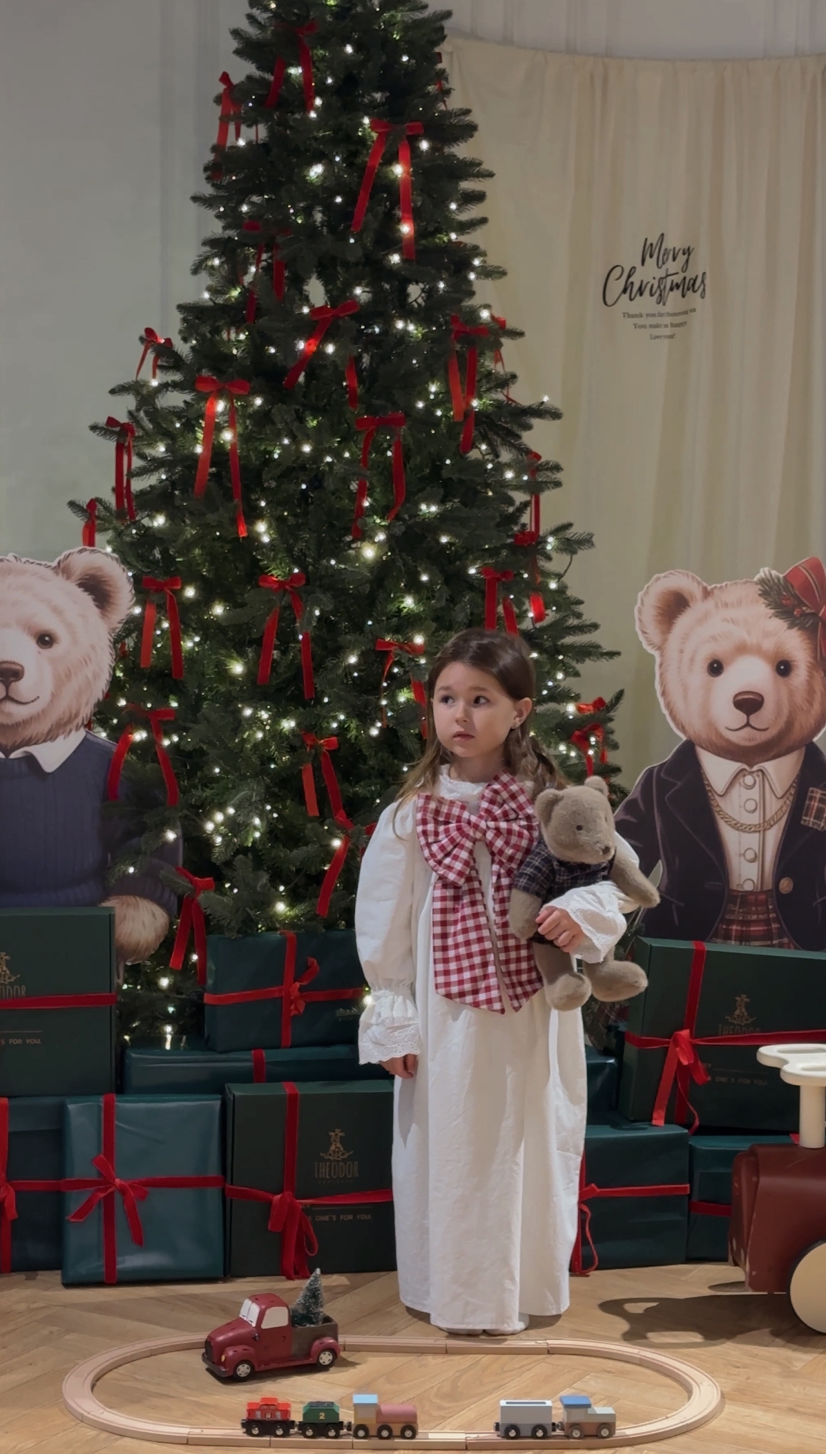 Edited in Tezza with: Cocoa, Exposure, & Crop